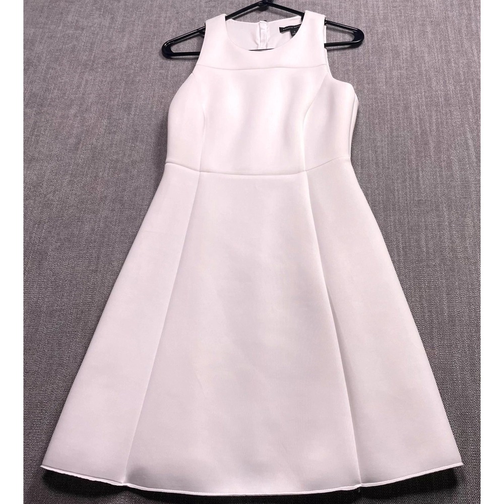 Banana Republic Fit & Flare Dress Womens 6 White Stretch Minimalist 288853-00-1